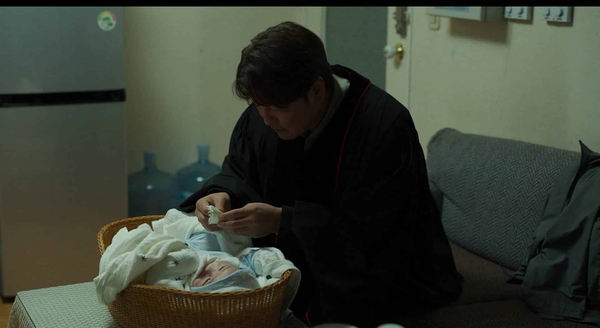 Broker.2022.1080p.WEB-DL.AAC2.0.H.264-Gohan.mkv_20220704_001233.193.jpg